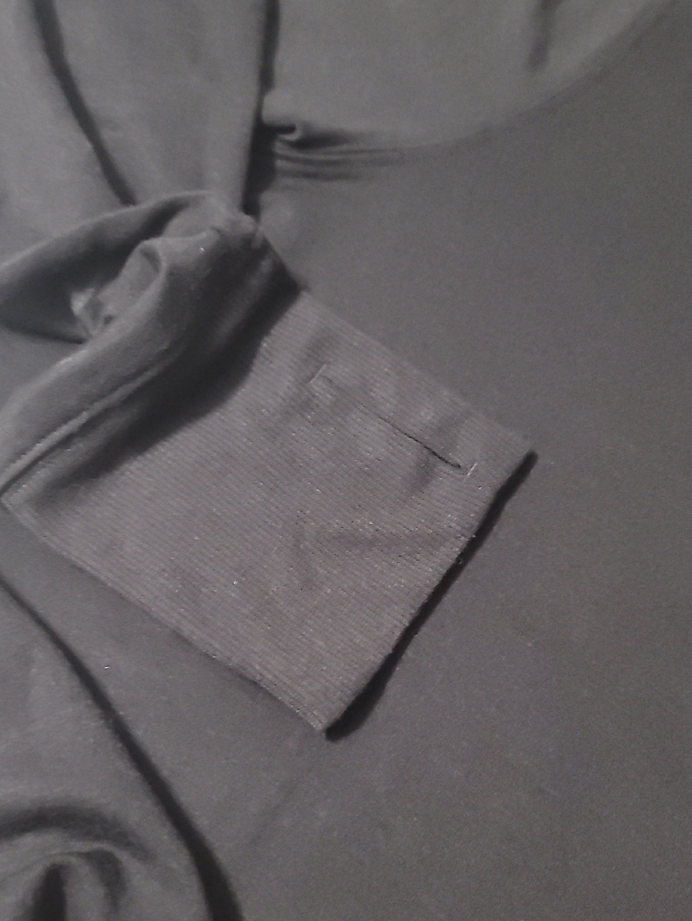 3/$20 Sonoma Split-Side Black Sweatshirt - Picture 5 of 6